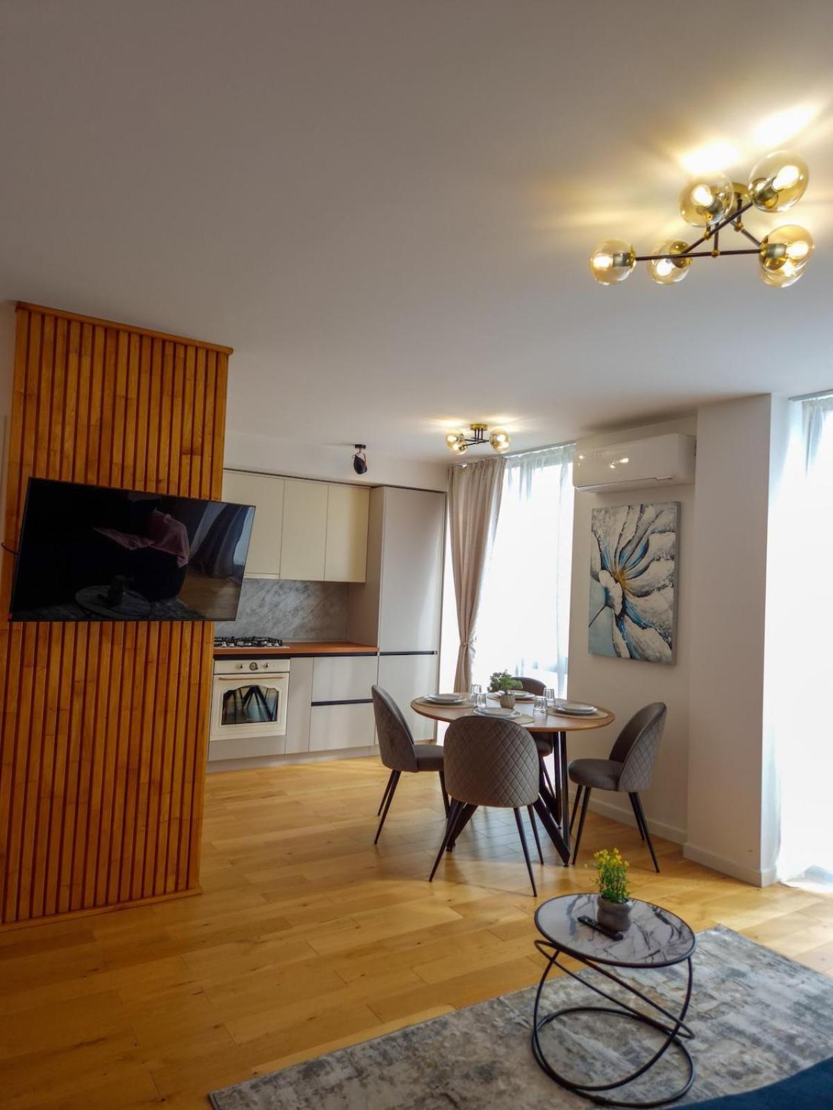 Blue Royale Bucureşti