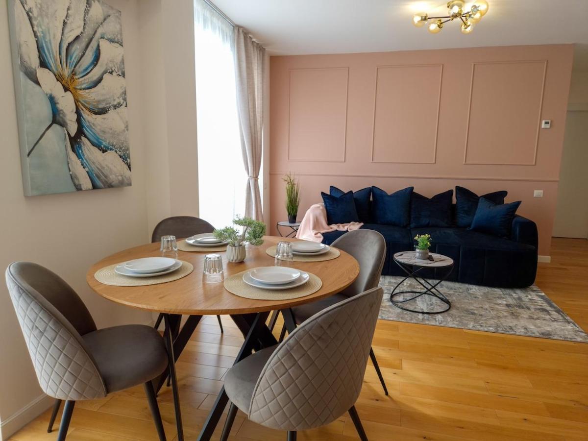 Blue Royale Apartament Bucureşti