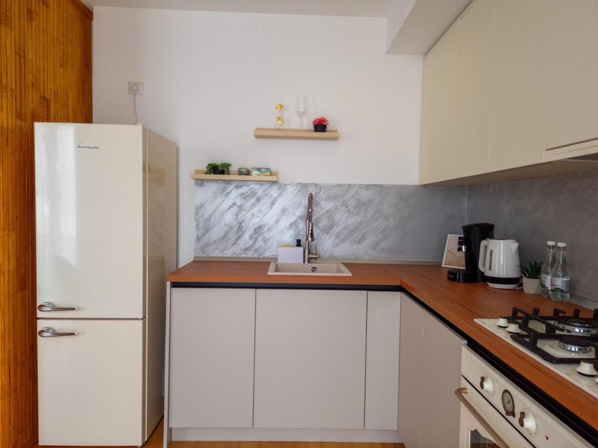 Apartament Blue Royale Bucureşti